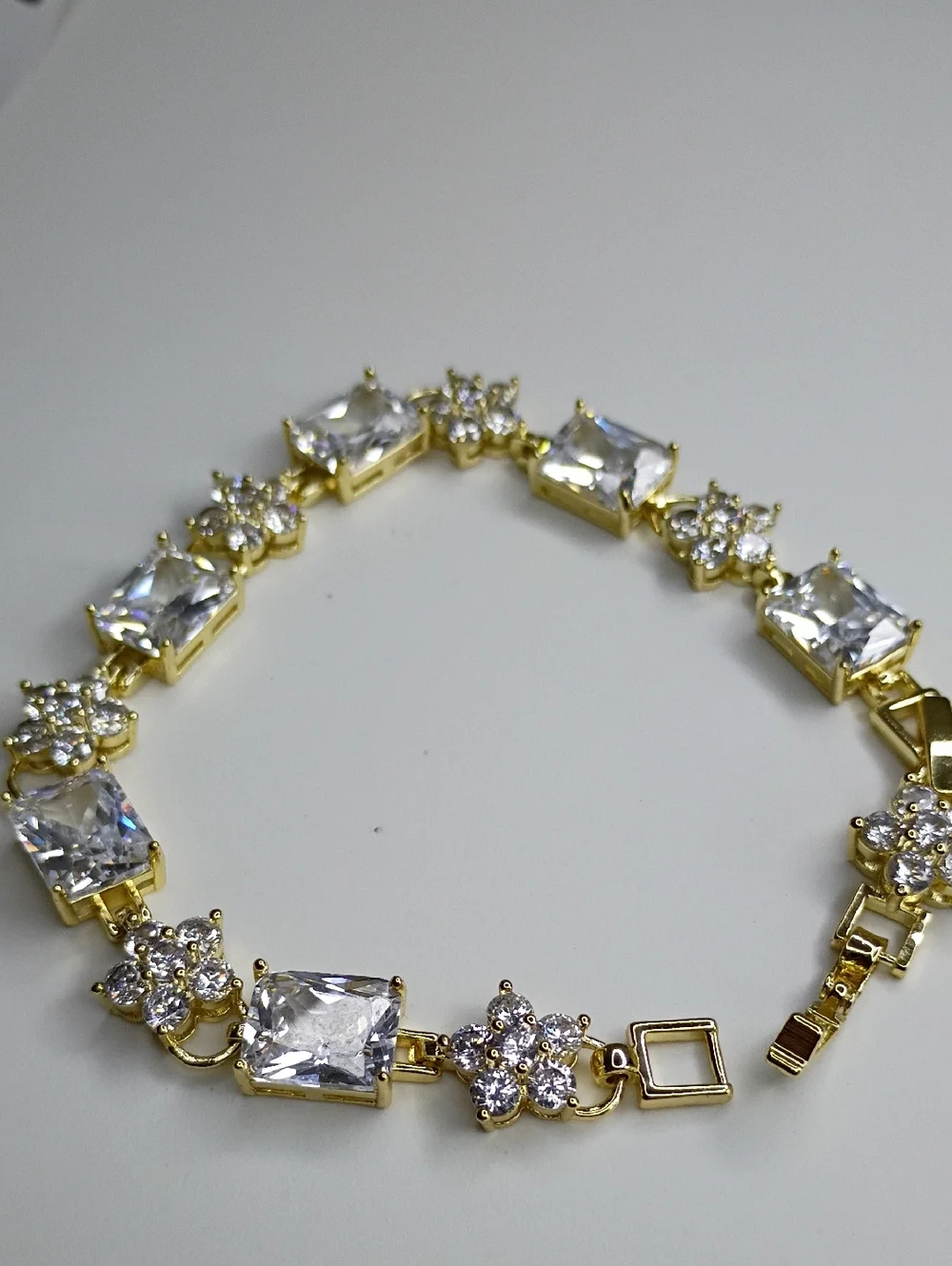 New Gold Plated Cubic Zirconia Bracelet - Clear
